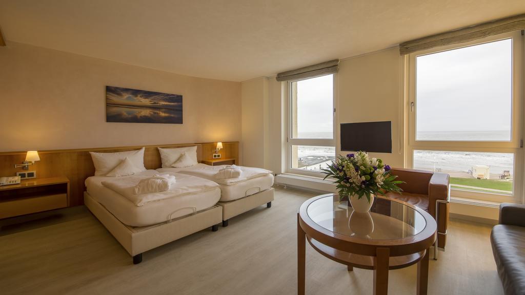Michels Strandhotel Germania ノルダーナイ エクステリア 写真