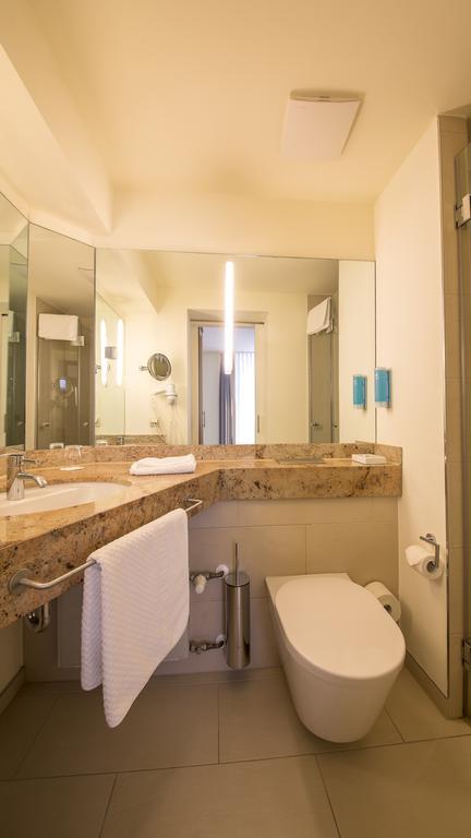 Michels Strandhotel Germania ノルダーナイ エクステリア 写真