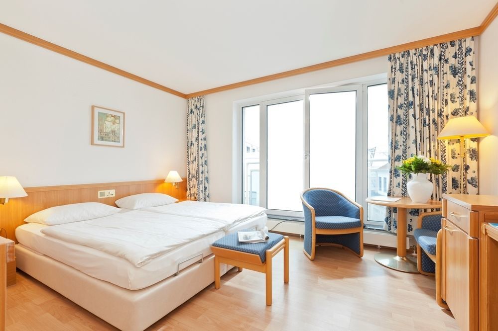 Michels Strandhotel Germania ノルダーナイ エクステリア 写真