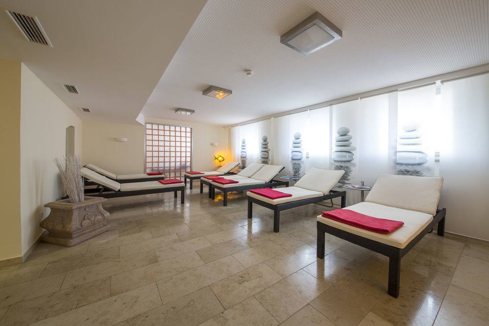 Michels Strandhotel Germania ノルダーナイ エクステリア 写真